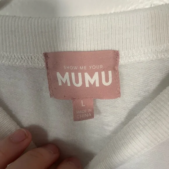 Show Me Your Mumu White Crewneck with Pink Label - Picture 5 of 7